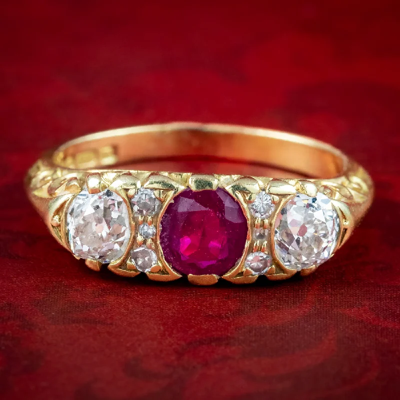 Elegant design rings-Vintage Ruby and Diamond Ring 0.65ct Ruby Dated 1978