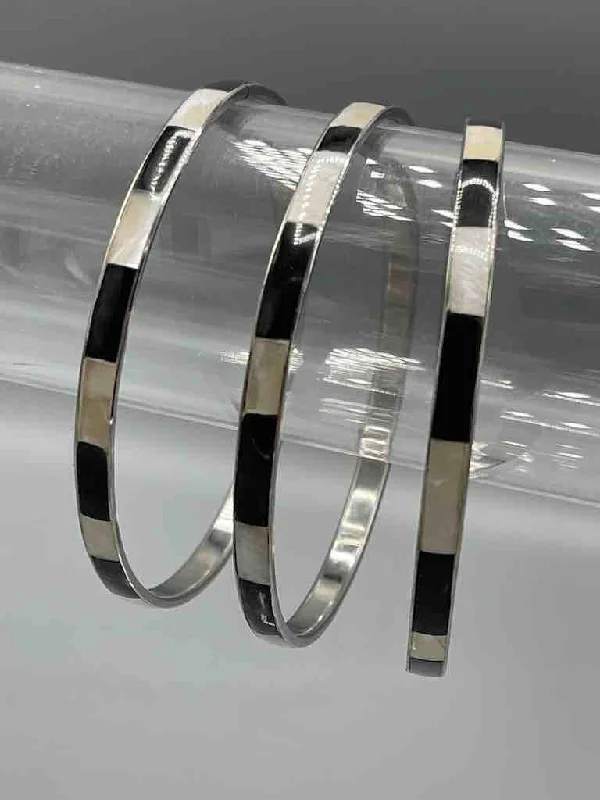 Daisy motif bangles-Thin Colorful Natural Shell Bangle - Black & White