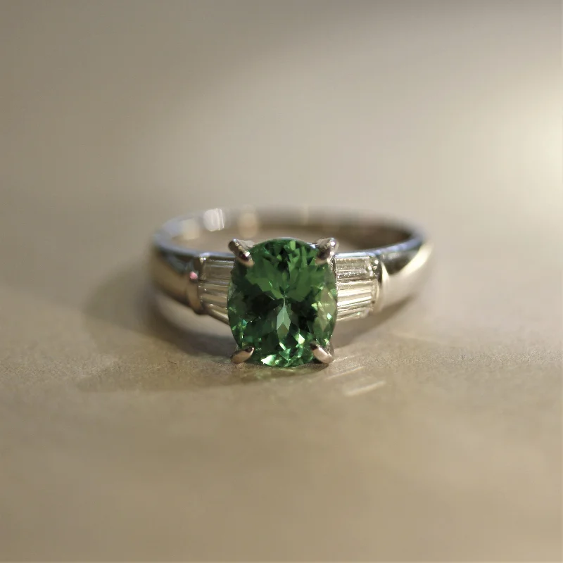 Plaited design rings-Tsavorite Garnet Diamond Platinum Ring