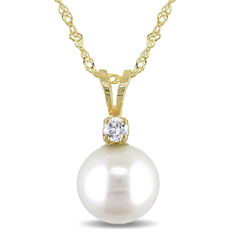 Miadora 14k Yellow Gold Cultured Freshwater Pearl and Diamond Necklace (8-8.5 mm)