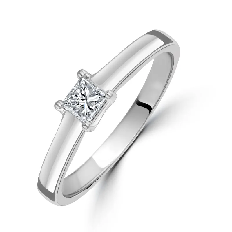 Bold gem engagement rings-0.25ct Princess Cut Diamond Solitaire 18ct White Gold Ring