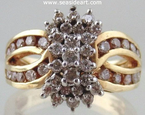 Peace design rings-Diamond Cluster Dinner Ring 10 kt Two-tone Gold