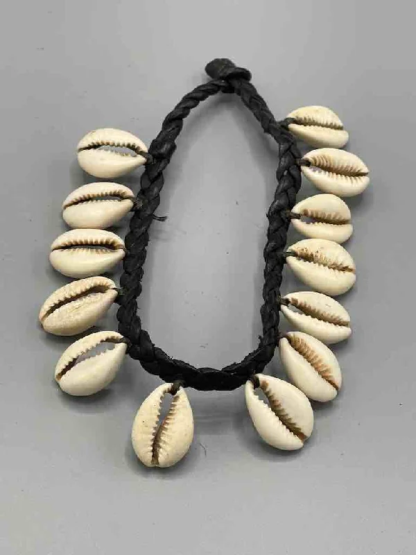 Elastic cord bangles-Hanging Cowrie Shell Braided Leather Clasp Bracelet - Mali