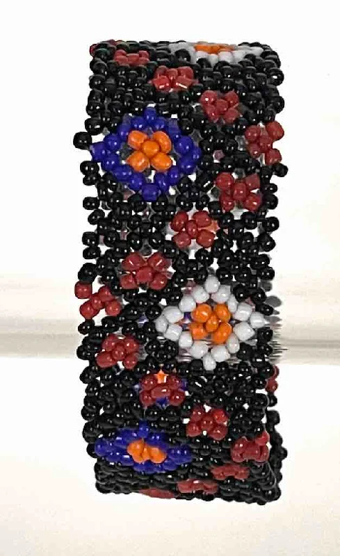 Secure clasp bangles-Small bead wide woven floral design beaded bracelet - Togo