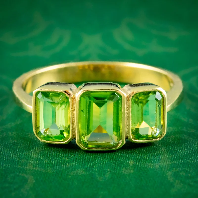 Hand-shiny rings-Art Deco Style Peridot Trilogy Ring 2.2ct Of Peridot